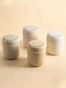 1 thùng rác mini có nắp, thùng rác để bàn nhỏ, giỏ đựng rác bằng nhựa, thiết kế nắp vặn chống mùi hôi, dùng để đựng vỏ trái cây và giấy vụn giúp bàn làm việc gọn gàng, thích hợp cho phòng tắm, bàn làm việc tại nhà, bàn cà phê, văn phòng, phòng khách, phòng học. - Nhiều màu - Xem 5