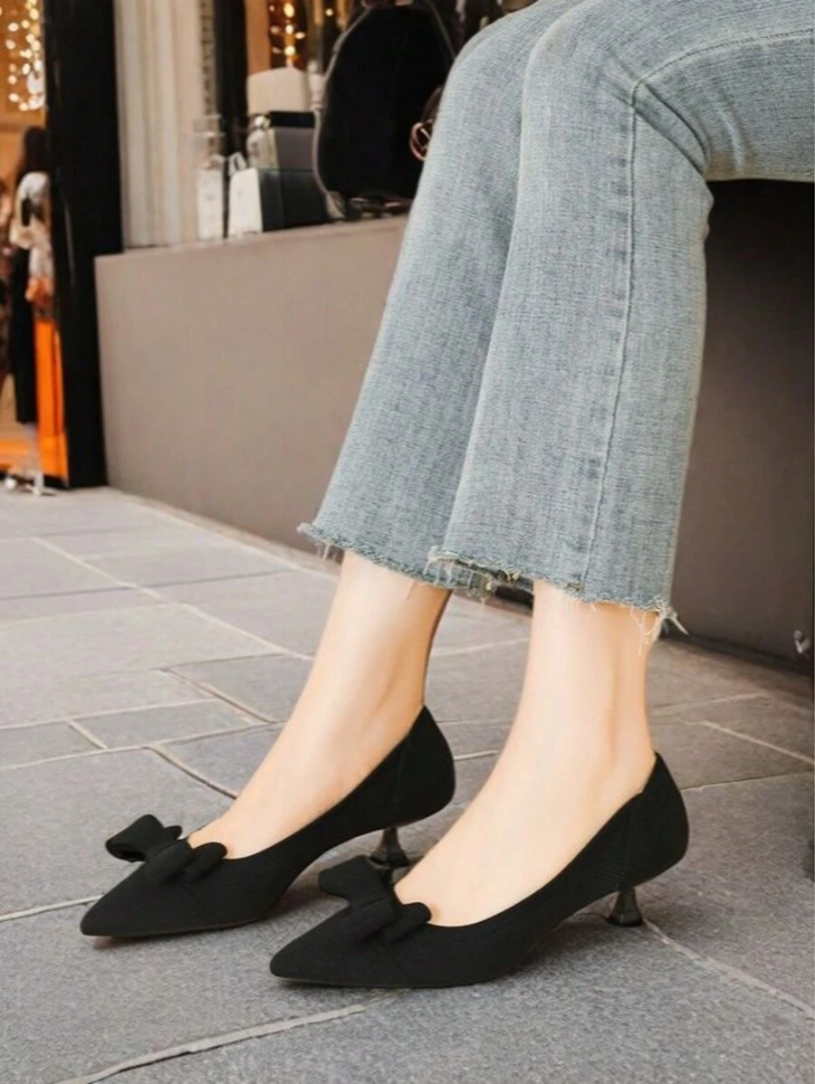 Giày cao gót mũi nhọn dệt kim màu trơn cho nữ, trang trí nơ dễ thương mới, cỡ lớn, gót thấp 4cm, giày cao gót mèo Pháp, dễ mặc, phong cách đáng yêu