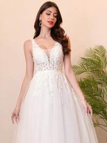 优雅深V领蕾丝薄纱新娘婚纱，情人节 - 米色 - 查看 7