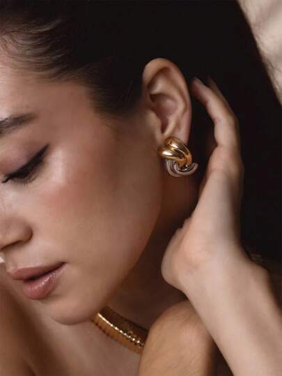 Uworld 1 par de brincos femininos com design geométrico retrô e linhas cruzadas, banhados a ouro 18K, em aço inoxidável, elegantes e versáteis, adequados para uso diário, festas, férias, etc.