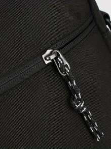 这款时尚黑色牛津布单肩包，配有可调节肩带，大容量休闲斜挎手机包，适合男士使用，饰有骷髅和玫瑰印花，是情人节、万圣节旅行者的理想礼物，也可作为帆布手提包、相机包、万圣节配饰、侧包或旅行包使用。 - 彩色 - 查看 9