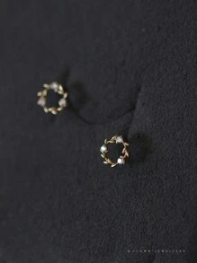 1 对时尚镂空 S925 纯银锆石花卉环状耳环，优雅珠宝配饰，送给朋友的生日/表演礼物 - 花環 - 查看 3
