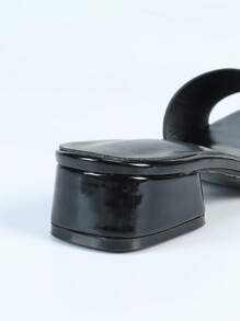 Dép xăng đan hở mũi nữ kiểu dáng thường ngày, dép lê đế bằng gót dày thoải mái, dép đi biển tiện dụng, phù hợp với trang phục mùa xuân hè. - màu đen - Xem 4