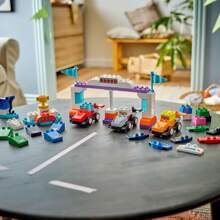 LEGO Town F1® Team Race Cars & Drivers 10445