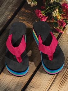 2025 新款红色彩虹鞋底人字拖鞋，夏季户外/室内时尚厚底泡沫人字拖，坡跟厚底沙滩拖鞋