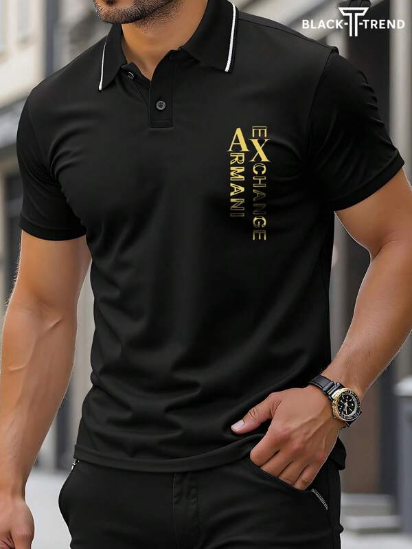 Camisa polo blanca casual de manga corta con botones y estampado de letra en el cuello para hombre. Ideal para usar con pantalones casuales para salidas, viajes, vacaciones, campamento al aire libre y deportes.