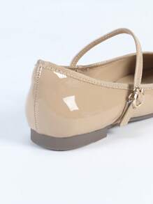 2024 Nuovo arrivo Ballerine da donna con punta affusolata, colore color radice di loto, in pelle verniciata, scarpe casual eleganti e versatili con cinturini e fibbie