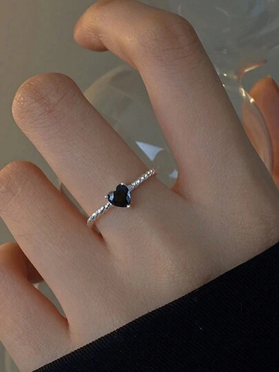 1 件黑色心形可调节开口戒指，独特简约设计女孩指环