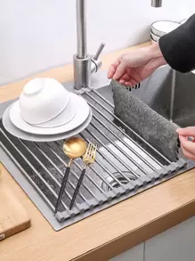 1 pièce Égouttoir extensible en acier inoxydable à placer sur l'évier, couleur noire et grise avec des bras réglables. Organisateur de cuisine/salle de bain fonctionnel pour plats, ustensiles de cuisine, légumes et fruits. Cadeau de Nouvel An et de Noël