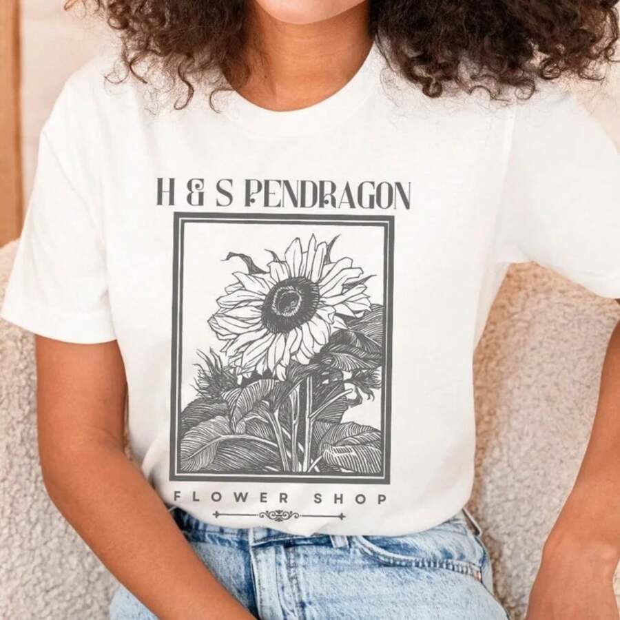 H&S Pendragon Flower Shop T-Shirt   Howl And Sophie Tee   Miyazaki Shirt   Anime Shirt - 白色 - 查看 1