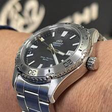 Orient 40mm japanische automatische/handaufgezogene Taucheruhr, Saphirglas RA-AC0Q02L30B