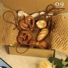 可爱的碱性水百吉饼和甜甜圈面包饰品，2025 年新款甜美创意百搭包包和钥匙链