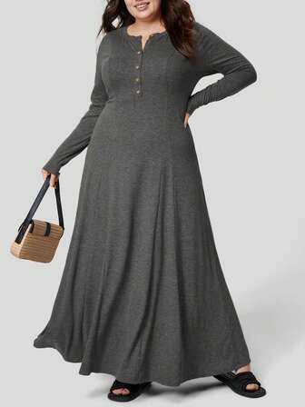 大码休闲长袖连衣裙，圆领前纽扣长裙