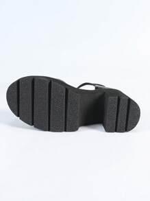 European Style 2024 Spring/Autumn Thick Sole Hollow-Out Women's Shoes With Lace-Up, Buckle, Leather, Roman Sandals, Fashion Shoes