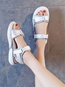 Women's Fashion Round Toe Retro Casual Comfortable Open Toe Strap Hook And Loop Flat Sandals