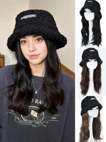 قطعة واحدة من الباروكة ذات الشعر الأسود الطويل مع قبعة، باروكة ذات تصميم مموج من الصوف الحملي لتغطية الرأس بالكامل، مناسبة للاستخدام اليومي