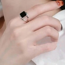 925 Sterling Silver Unique Black Square Design Ring, Suitable For Women And Men, For Holiday, Hip-Hop Party, And Daily Wear