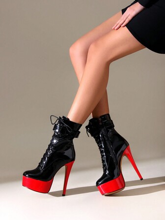 红色高台交叉系带侧拉链短靴