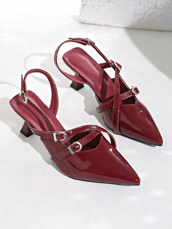 女士 2024 年夏季新款 UR 黑色漆皮小猫跟凉鞋，可调节扣环封闭式尖头细高跟鞋