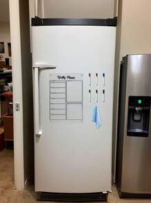 Tableau de planification hebdomadaire magnétique transparent en acrylique, autocollant magnétique effaçable pour réfrigérateur (comprend 6 marqueurs de tableau blanc de couleurs aléatoires, 1 chiffon de nettoyage de couleur aléatoire)
