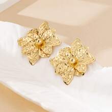 Vintage French Metal Flower 3D Drop Earrings, Exaggerated European & American Fashion Personalized Leaf Stud Jewelry