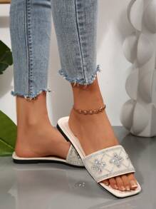 Plus Size 41 White Women's Slippers, Spring/Summer New Square Toe 42 Ladies Flat Sandals To Wear With Dresses, Fashionable Crystal Slip-On Slippers, Beautiful Girls Summer Beach Slip-Resistant Sandals, Lovely Girl Plastic Slippers 43