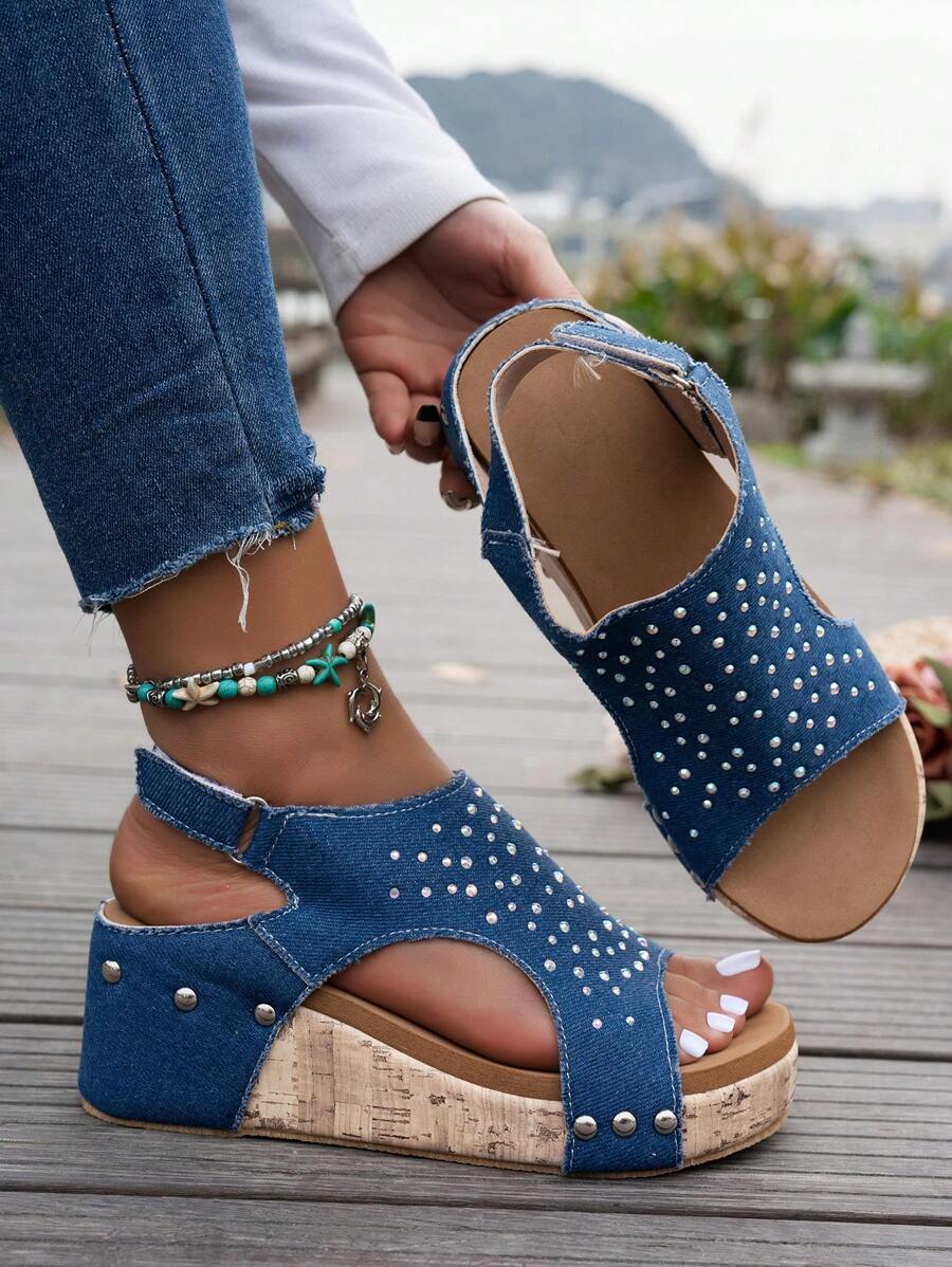 女士夏季新款厚底坡跟凉鞋，蓝色时尚水钻铆钉圆头舒适轻便厚底增高复古休闲鞋 - 藍色 - 查看 1