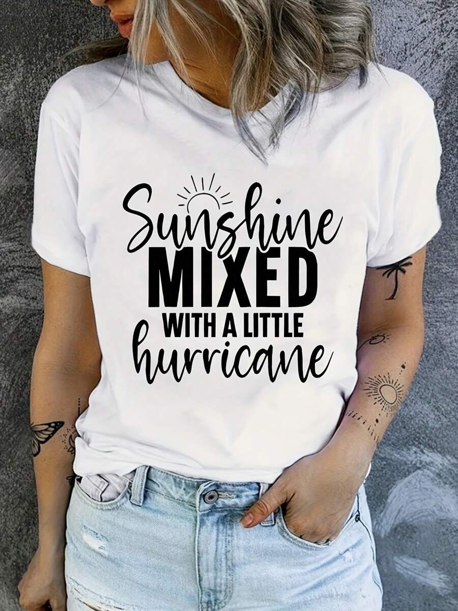Camiseta de algodón 100% con citas sarcásticas divertidas "Sol mezclado con un poco de huracán", Camiseta de mujer de Navidad de algodón pesado de 220g (1 pieza) - Blanco - Ver 1