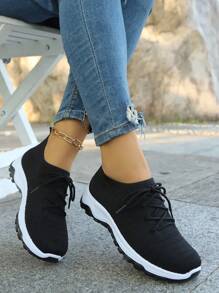 1 Pair New Black Lace-Up Breathable Non-Slip Women's Sports Shoes, Suitable For School, Running, Casual, Work, Workout, Hiking, Party, Hangout, Dating, Versatile Lightweight Low-Top Sneakers