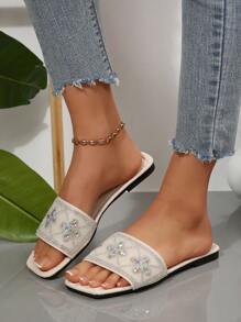 Plus Size 41 White Women's Slippers, Spring/Summer New Square Toe 42 Ladies Flat Sandals To Wear With Dresses, Fashionable Crystal Slip-On Slippers, Beautiful Girls Summer Beach Slip-Resistant Sandals, Lovely Girl Plastic Slippers 43
