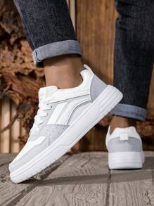 1 Pair Men's Low Top Lace-Up Skate Shoes, Solid Color Fashion PU Upper Breathable Anti-Odor Outdoor Skateboard Shoes, EVA Lightweight Sole, Street Style Couples Casual Shock Absorbing Sneakers