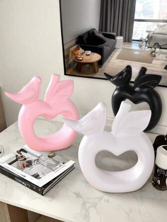 1 件心形设计装饰工艺品，现代树脂装饰物，适合客厅装饰最佳礼物