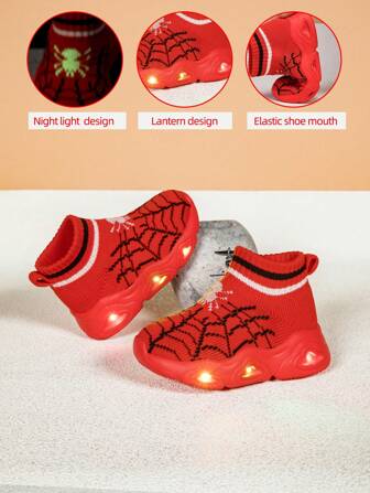 新款儿童夜光蜘蛛图案运动鞋，轻便简约设计，柔软舒适，透气网眼，防滑鞋底，一脚蹬，适合户外和休闲运动