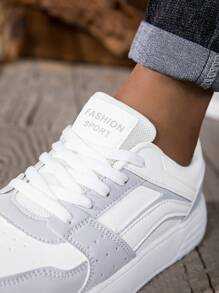 1 Pair Men's Low Top Lace-Up Skate Shoes, Solid Color Fashion PU Upper Breathable Anti-Odor Outdoor Skateboard Shoes, EVA Lightweight Sole, Street Style Couples Casual Shock Absorbing Sneakers