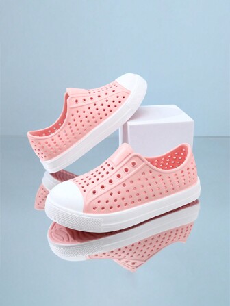 1 双男女通用儿童防水纯色防滑透气休闲沙滩凉鞋，轻便简约一脚蹬鞋