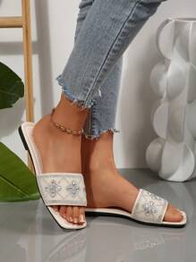 Plus Size 41 White Women's Slippers, Spring/Summer New Square Toe 42 Ladies Flat Sandals To Wear With Dresses, Fashionable Crystal Slip-On Slippers, Beautiful Girls Summer Beach Slip-Resistant Sandals, Lovely Girl Plastic Slippers 43
