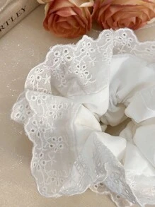 1pc White Double-Layer Lace Ruffle Large Hair Scrunchie, Ideal For Buns, Ponytails, Gentle On Hair, Suitable For Daily Wear, Romantic French Ballet Style Hair Accessory Hair Ties Ponytail Holders Hair Elastics Hair Rubber Bands Scrunchies Hair Rope Elastic Hair Tie, Hair Bobbles