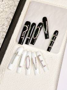 10 件黑白超长手工按压指甲，适合派对和日常佩戴，3D 水钻，适合女孩的 LOVE 字母造型，易于佩戴 10 件 Y2K 超长手工按压指甲，闪亮的人造宝石，适合女孩和女士节日派对、情人节礼物和日常佩戴 - 黑與白 - 查看 4