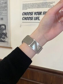 1条真皮表带，兼容，女士款，金色、黑色、银色可选，运动型，适用于38mm、40mm、41mm、42mm、44mm、45mm、46mm、49mm表盘，兼容 Ultra 10/9/8/7/6/5/4/3/2/1 SE系列