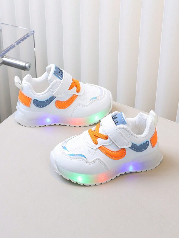 Sapatos Esportivos com Luz LED Versátil, Moda Infantil, para Primavera e Outono