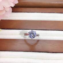 1 件时尚奢华闪亮莫桑石和锆石 925 纯银可调节鸡尾酒戒指，适合女性日常佩戴 - 活口可調節 - 查看 5