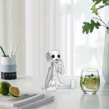 1 pieza es adecuada como pequeño ornamento de escritorio, y el robot para beber también es adecuado como pequeño obsequio ornamental para fiestas y regalos a familiares y amigos.