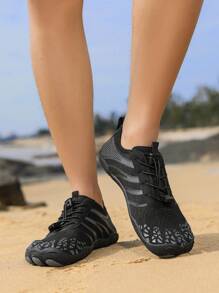 1 Pair Men's Fashion Water Shoes, Breathable & Comfortable For Water Sports, Beach, Boating, Fishing, Water Park, Adjustable Strap, Non-Slip Rubber Sole, Suitable For Outdoor Beach Walks, Seaside Parties, Park Cycling, Fitness Yoga - Black - View 6