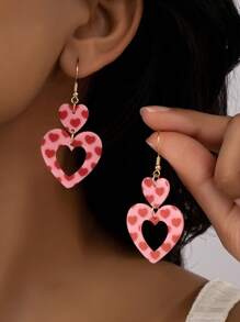 1 para kreatywnych, słodkich, dziewczęcych, różowych, asymetrycznych, akrylowych kolczyków w kształcie serca na Walentynki