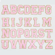 4件套A-Z杯子配件套装（30-40盎司） - 包括：1个吸管盖、1个字母挂饰、1个亮面硅胶杯底保护垫、1个杯子字母贴纸 - 淺粉色 - 查看 3