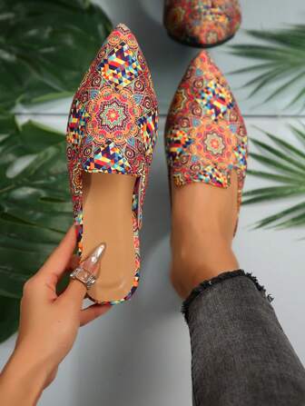 Höst 2025 Damtofflor med spetsiga tår, mockadekorerade loafers, eleganta mångsidiga platta skor med öppen rygg