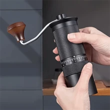 Molinillo de café manual premium con ajustes regulables - Molino de manivela portátil, mango de madera, de aluminio y acero inoxidable, sin electricidad, capacidad de 25g para viajes y uso en el hogar, ajuste externo, forma redonda, de vuelta al cole