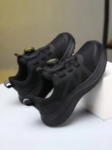 男孩轻便运动鞋，学生跳绳鞋，带透气网眼，旋转扣鞋带，户外运动和休闲鞋。适合所有季节，适合跑步、日常休闲和校园
