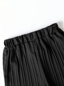 Young Boy Plain Color Short Sleeve Shirt And Shorts Set - Black - View 5