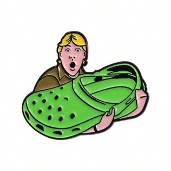 1pc Creative Cute Green Slipper Style Brooch Personalized Fun Boy Accessories Metal Badge Pin For Clothes Bag Charm Office Accessories Shirts Jacket Jewelry Christmas Halloween Autumn-Winter Accessories,Suitable For Teens, Youth,Men,Casual, Outdoor, Athletic, Vacation, Graduation Gifts, Birthday, Daily Wear Clothes Pin Funny Teacher Gifts